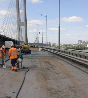 Рух естакадою Південного мосту буде обмежено через ремонт (схема)