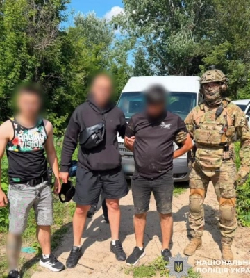 Чоловік у Харкові торгував зброєю та боєприпасами: зловмисника затримали співробітники поліції