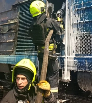 Евакуювали 525 людей. Росія вдруге за день вдарила по пасажирському потягу на Одещині — фото