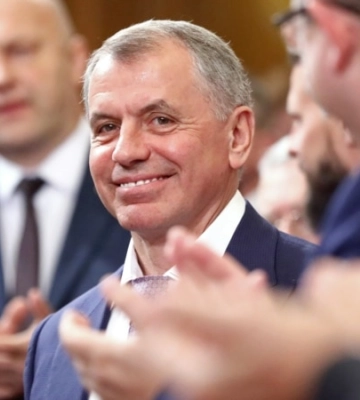 «В стиле уличной ругани и пропаганды»: о чем пишет глава российского парламента Крыма