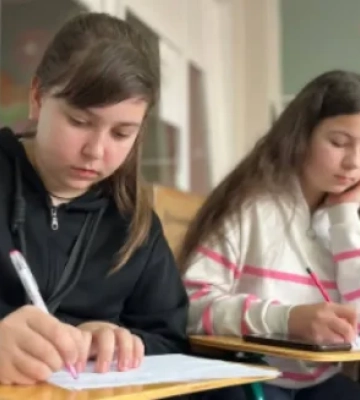 Уроки во время воздушных тревог: в Киеве предлагают новые правила для школьников