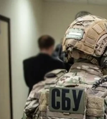 Пытал пленных резиновыми дубинками: СБУ объявила о подозрении надзирателю из Луганской области