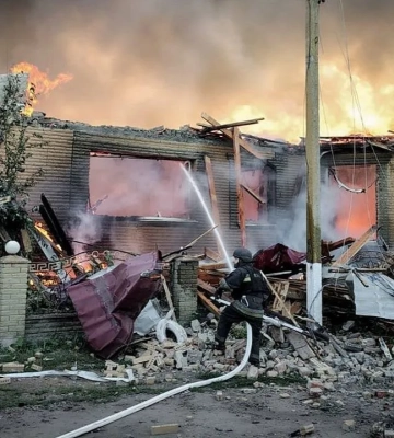 Дитина з мамою загинули внаслідок прицільного подвійного удару ворога на Сумщині