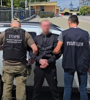 Молдова выдала Украине организатора незаконной переправки мужчин через границу