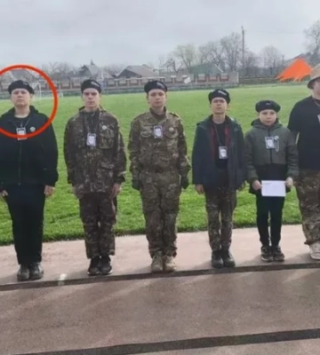 15-летний брат пропавшего в Крынках парня, который сейчас воюет против Украины,  — член российской «Юнармии»