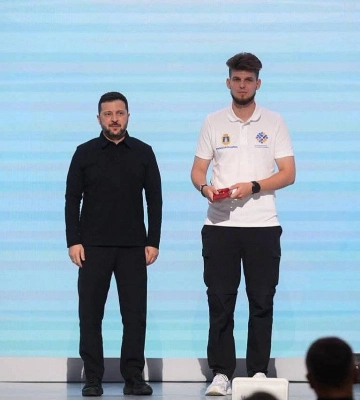 Президент нагородив лідера молодіжного руху Миколаївщини