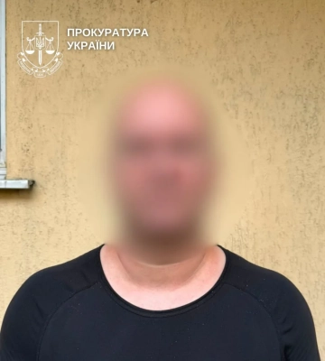 Киевлянину сообщили о подозрении в развращении 3-летней дочери