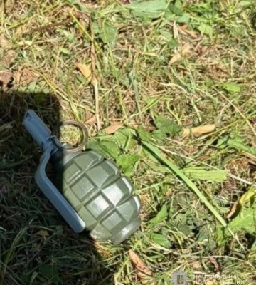 У Львові на подвір’ї будинку знайшли гранату
