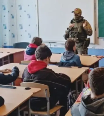 Росія різко посилила мілітаризацію українських дітей на тимчасово окупованих територіях