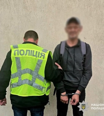Викрав банківську картку у товариша та витратив гроші - у Києві засуджено злодія