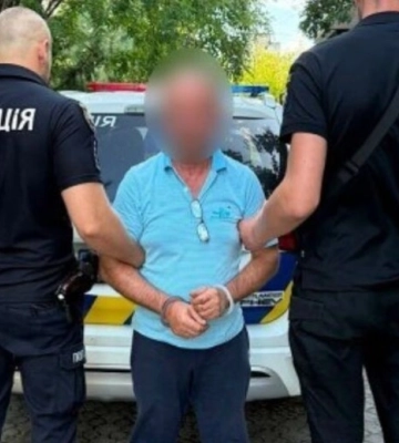 Чоловік став на захист жінки та отримав ножове поранення