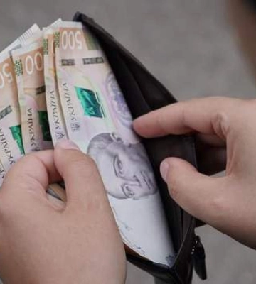 Українці хочуть зарплати на 12 – 14% вищі: що відбувається на ринку праці і кому заплатять менше
