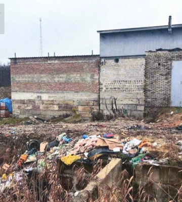 Сміття замість гаражів: у Новояворівську кооператив зобов’язали компенсувати 12,2 млн грн збитків
