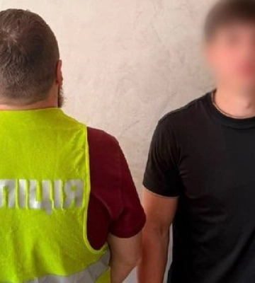 Видавали себе за СБУ: колишній нардеп віддав $32 тисячі двом шахраям у Києві, - прокуратура. ФОТО