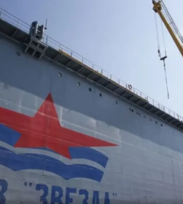 Россия вывела в море новый танкер для перевозки СПГ, несмотря на санкции