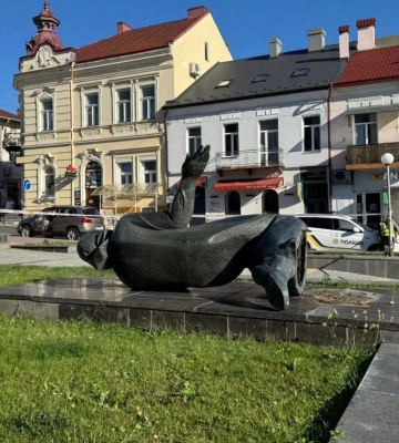 У Дрогобичі винесли вирок чоловіку за наругу над пам’ятником жертвам нацизму