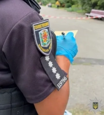 У Лубнах чоловік відкрив вогонь по поліцейських, є поранений