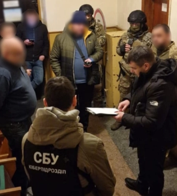 На Прикарпатті викрили махінації у системі «Оберіг»: військовозобов’язаних незаконно знімали з розшуку
