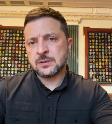 "Просто тварі. Обов'язково відповімо": Зеленський у вечірньому зверненні відреагував на удар росіян по торговельному центру у Кривому Розі