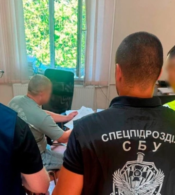 Близько 200 "мобілізованих": двом колишнім керівникам РТЦК та СП повідомлено про підозру