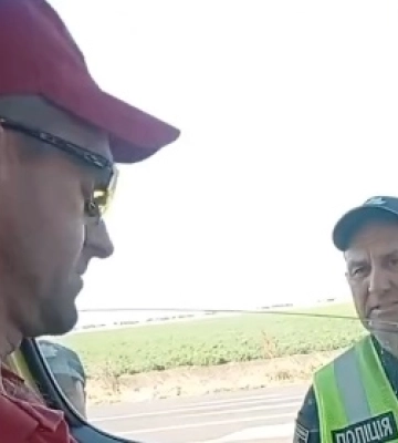 Поліцейські забрали до ТЦК водія Червоного Хреста під час евакуації людей