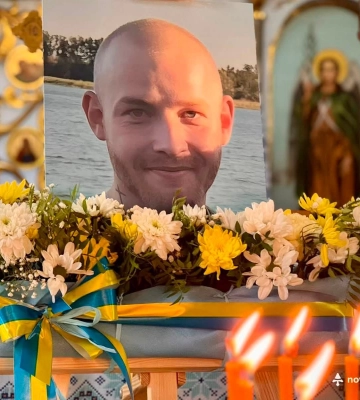 Нововолинська громада попрощалася з Героєм Дмитром Роотом