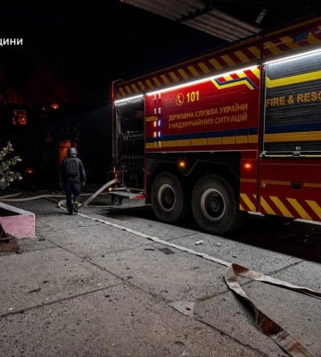 Вночі 15 серпня росія атакувала Білгород-Дністровський район, зруйновано будівлю взуттєвої фабрики 