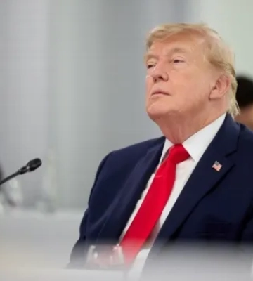 Трамп відкинув тривогу за моряків Abraham Lincoln