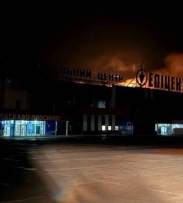 Взрывы в Запорожье: россияне нанесли удар по «Эпицентру» и промышленному предприятию