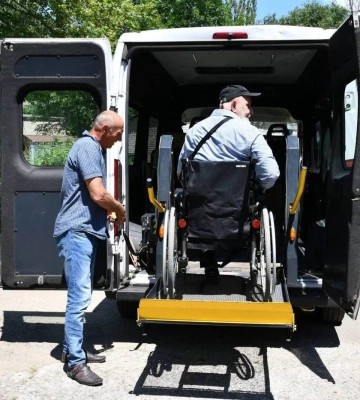 Спеціалізовані служби перевезення: як на Миколаївщині розбудовують мережу соціального таксі