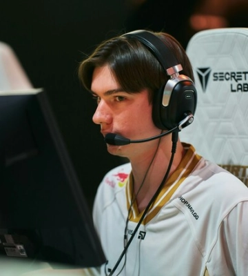 NAVI – The MongolZ. Группа D. Esports World Cup. Смотреть онлайн. LIVE