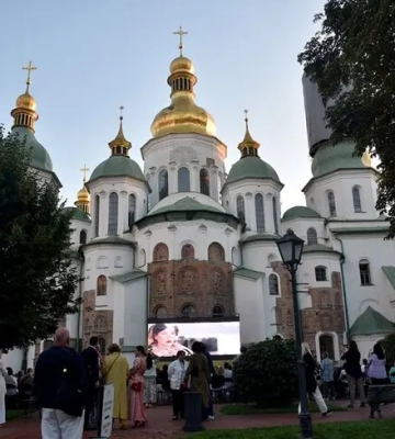 «Оружие красоты»: в «Софии Киевской» проходит девятый фестиваль Bouquet Kyiv Stage