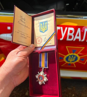 Рятувальнику зі Сміли передали державну нагороду