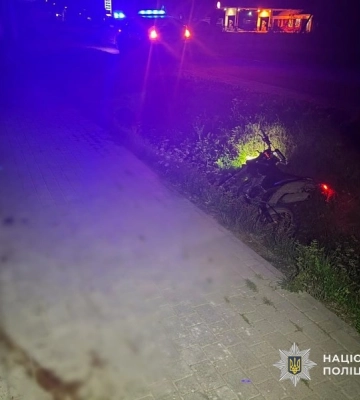 На Рахівщині внаслідок ДТП травмувався водій мотоцикла та загинув його пасажир