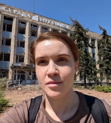 Після відставки Сирського на фронті з перевіркою побувала нардепка Безугла