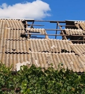 Пʼять районів Дніпропетровщини були під ударами РФ, поранені 17 людей