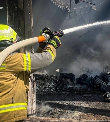 Російський удар спричинив руйнування на Київщині, постраждала дитина