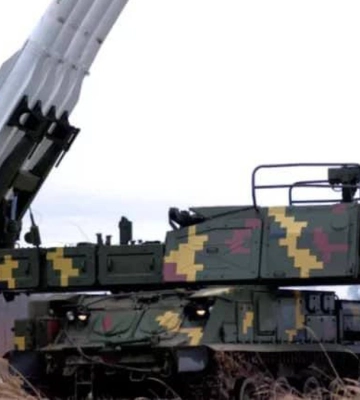 Росіяни вночі атакували Київ балістичними ракетами, є постраждалі