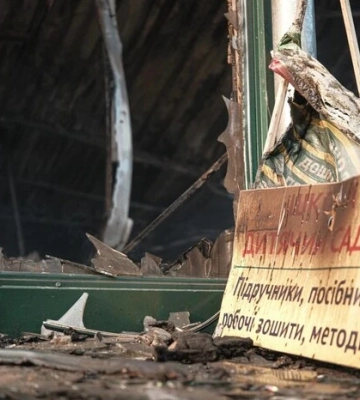 Легендарний книжковий ринок на Почайній знищено після атаки Росії 