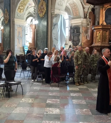 У Львові родинам 11 загиблих воїнів вручили “Комбатантські Хрести”