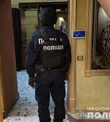 У Луцьку жінка облаштувала в орендовані квартирі місце для сексуальних послуг: як покарали