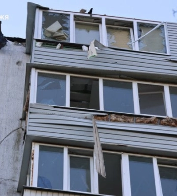 Росія вдарила дроном по багатоповерхівці у Запоріжжі
