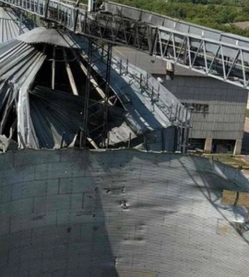 На Сумщині внаслідок ракетного удару росіян зруйновано елеватор і поранено співробітника