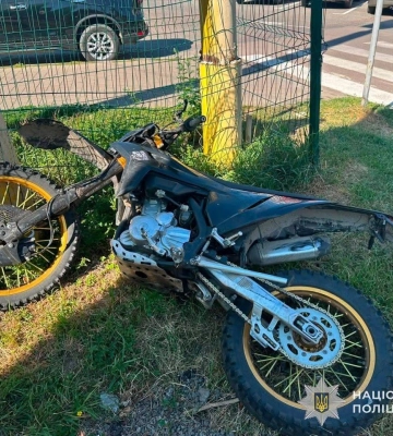 У Львові через зіткнення леговика та мотоцикла постраждали водій та пасажир двоколісника. ФОТО