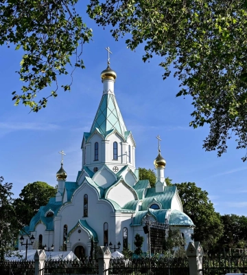 Відео: у Франції блискавка влучила у дзвіницю церкви