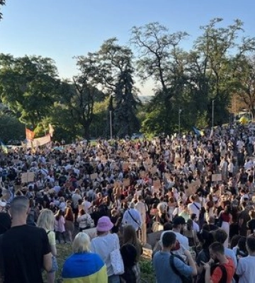 Протестна хода за діалог і реформи в оборонці розпочалася в центрі Києва