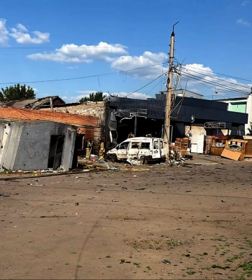 Оккупанты ударили беспилотником по почте в Краматорске: по меньшей мере один человек погиб, еще 6 — ранены