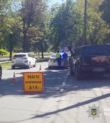 У Хмельницькому пішохідний перехід та ПДР не захистили жінку від наїзду автомобіля