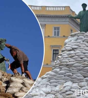 В Одессе впервые за 4 года открыли Дюка де Ришелье: мешки сняли, но угроза осталась