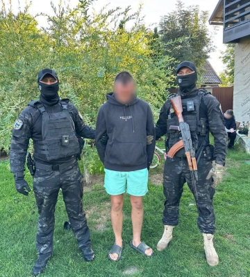 Збував канабіс «із рук у руки»: на Самбірщині затримали 34-річного чоловіка